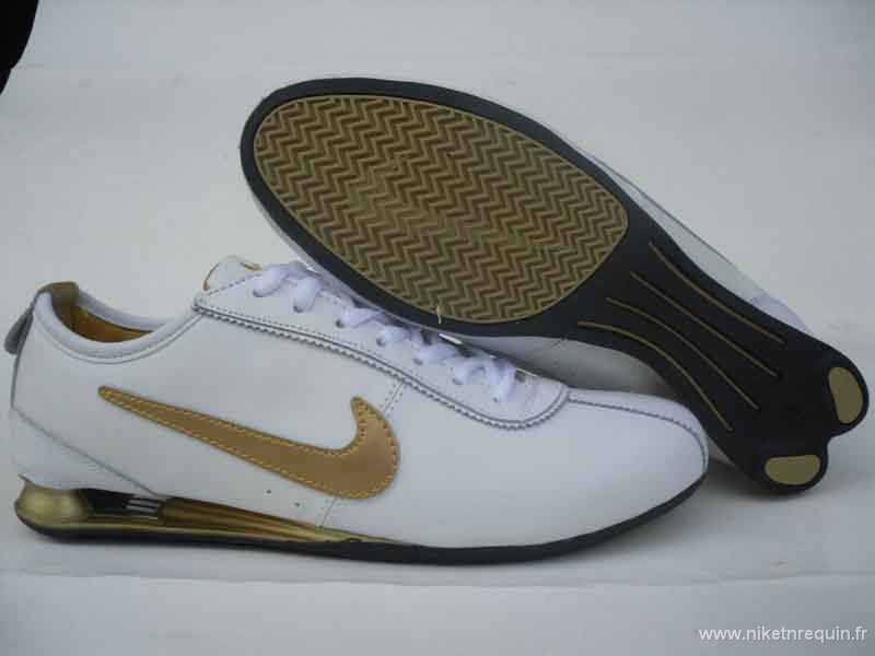 Hommes Nike Shox R2 or blanc (1)